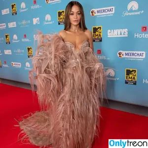 Rita Ora / ritaora / ritaoraeu nude photo #5980