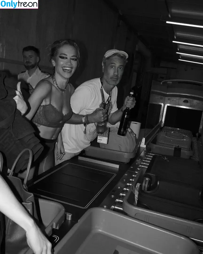 Rita Ora nude photo #5187 (ritaora / ritaoraeu)
