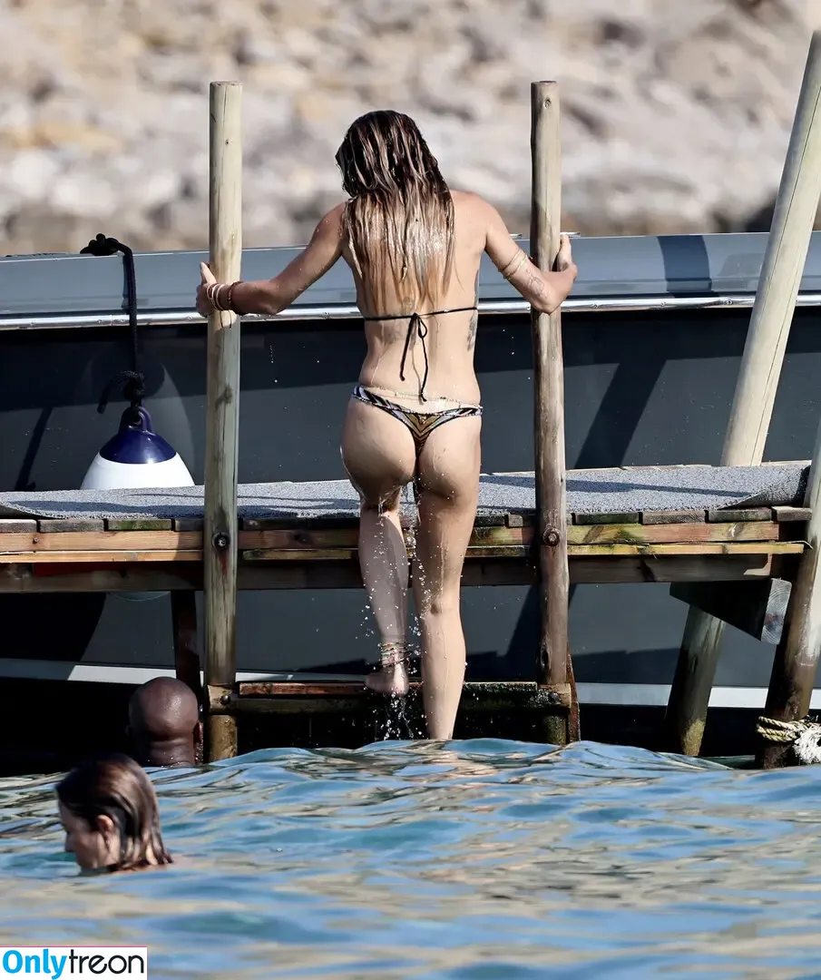 Rita Ora nude photo #5238 (ritaora / ritaoraeu)