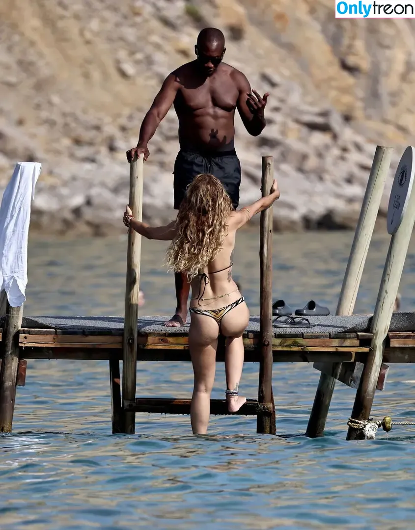 Rita Ora nude photo #5434 (ritaora / ritaoraeu)