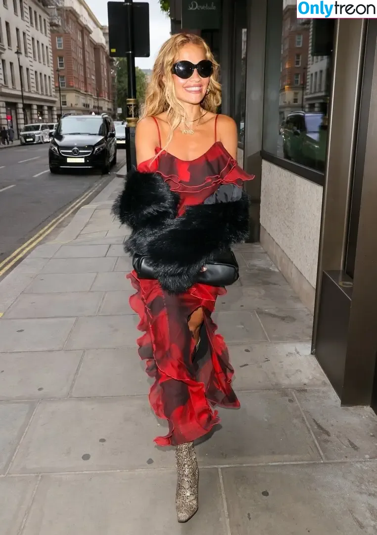 Rita Ora nude photo #5816 (ritaora / ritaoraeu)