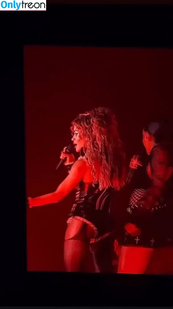 Rita Ora nude photo #5830 (ritaora / ritaoraeu)