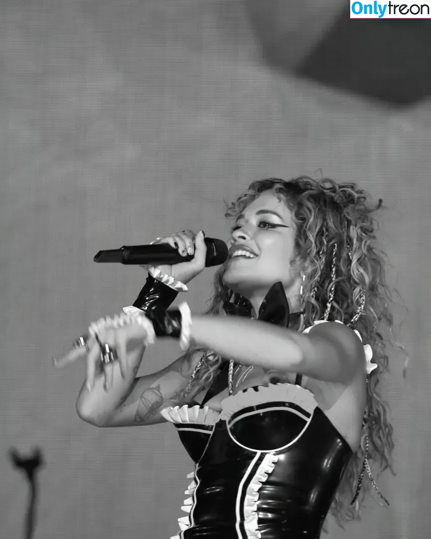 Rita Ora nude photo #5903 (ritaora / ritaoraeu)