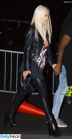 Rita Ora / ritaora / ritaoraeu nude photo #6074