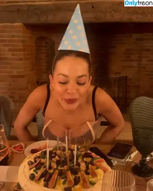 Rita Ora / ritaora / ritaoraeu nude photo #6086