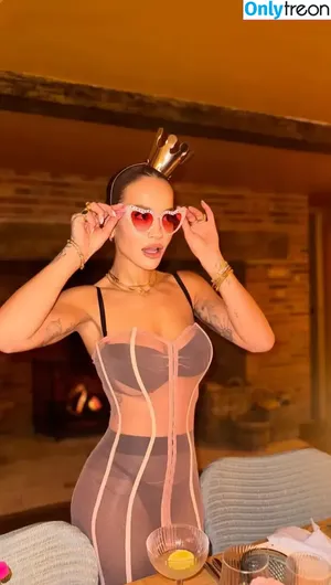 Rita Ora / ritaora / ritaoraeu nude photo #6093