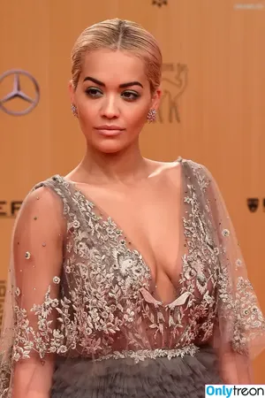 Rita Ora / ritaora / ritaoraeu nude photo #6128