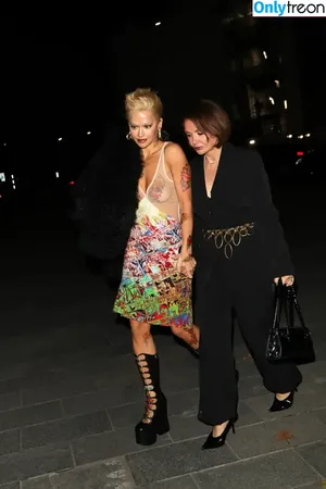 Rita Ora / ritaora / ritaoraeu nude photo #6162