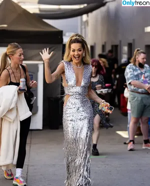 Rita Ora / ritaora / ritaoraeu nude photo #6206