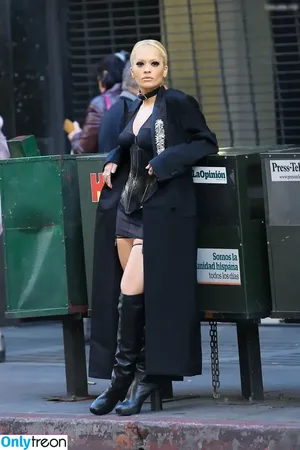 Rita Ora / ritaora / ritaoraeu nude photo #6216