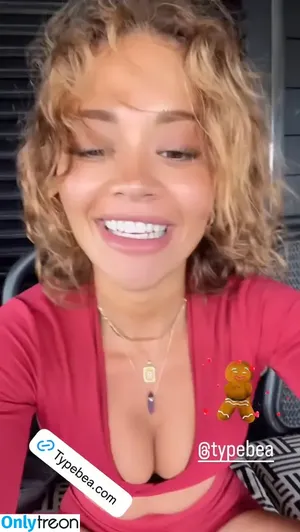 Rita Ora / ritaora / ritaoraeu nude photo #6237