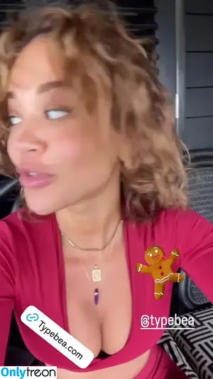 Rita Ora / ritaora / ritaoraeu nude photo #6254