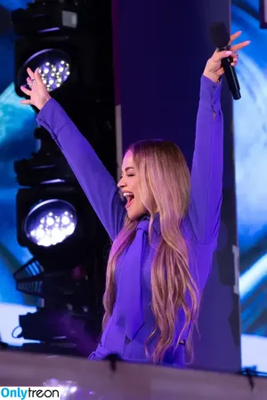 Rita Ora / ritaora / ritaoraeu nude photo #6276