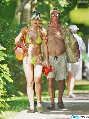 Rita Ora / ritaora / ritaoraeu nude photo #6309