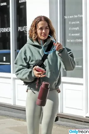 Rita Ora / ritaora / ritaoraeu nude photo #6926