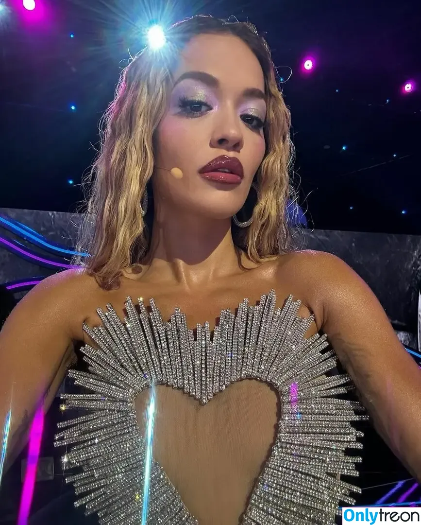 Rita Ora nude photo #6032 (ritaora / ritaoraeu)