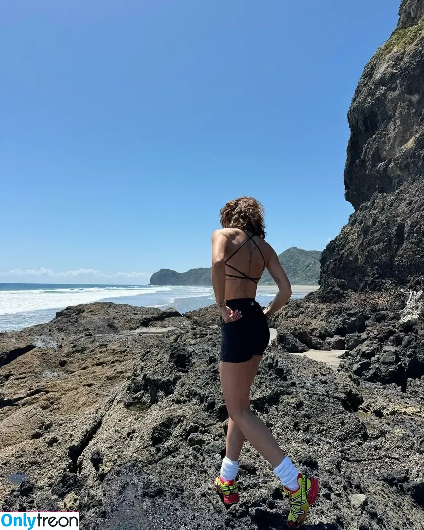 Rita Ora nude photo #6289 (ritaora / ritaoraeu)