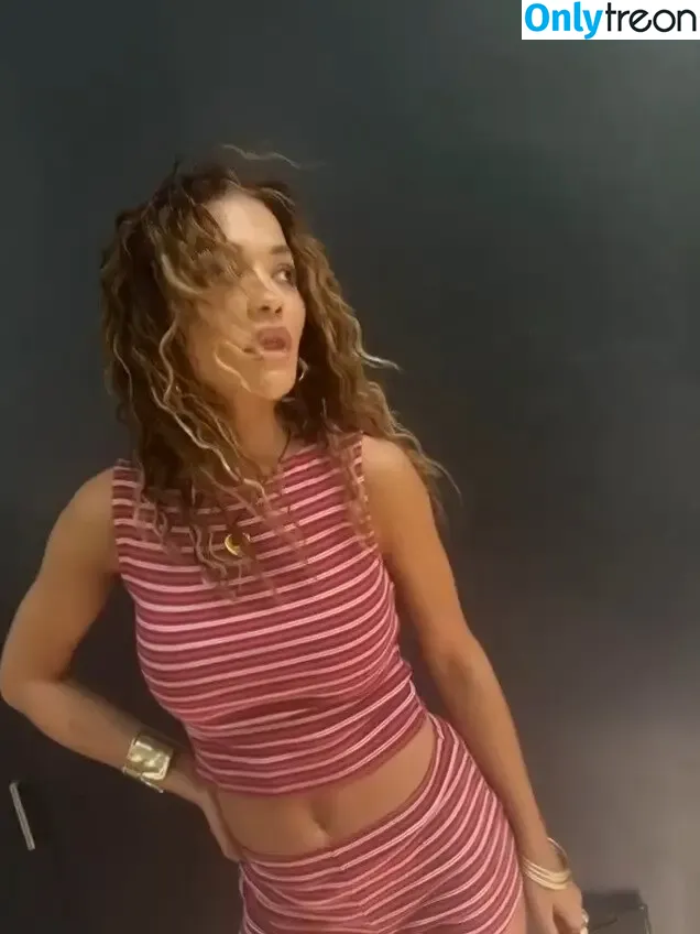 Rita Ora nude photo #6955 (ritaora / ritaoraeu)