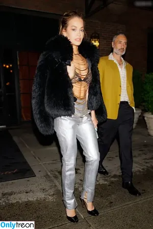 Rita Ora / ritaora / ritaoraeu nude photo #7080