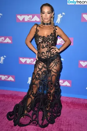 Rita Ora / ritaora / ritaoraeu nude photo #7096