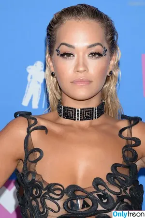Rita Ora / ritaora / ritaoraeu nude photo #7097