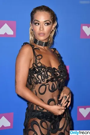 Rita Ora / ritaora / ritaoraeu nude photo #7102