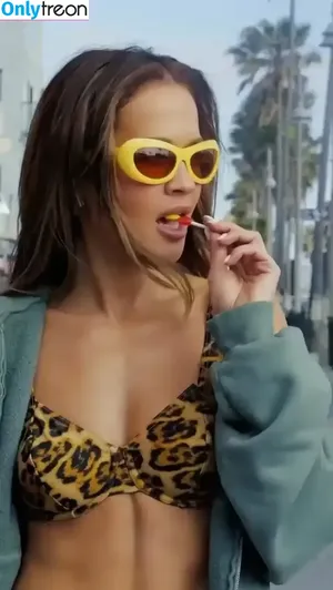 Rita Ora / ritaora / ritaoraeu nude photo #7211