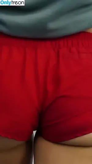 Rita Ora / ritaora / ritaoraeu nude photo #7212