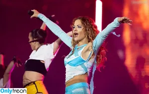 Rita Ora / ritaora / ritaoraeu nude photo #7311