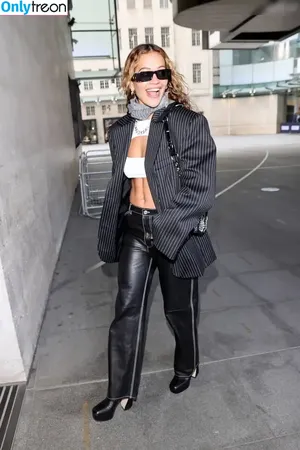 Rita Ora / ritaora / ritaoraeu nude photo #7326