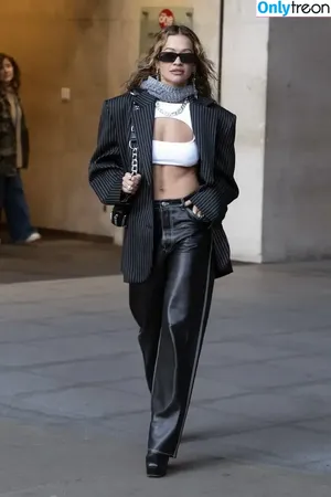Rita Ora / ritaora / ritaoraeu nude photo #7327