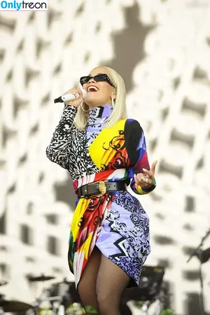 Rita Ora / ritaora / ritaoraeu nude photo #7415