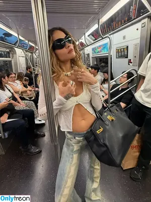 Rita Ora / ritaora / ritaoraeu nude photo #7639