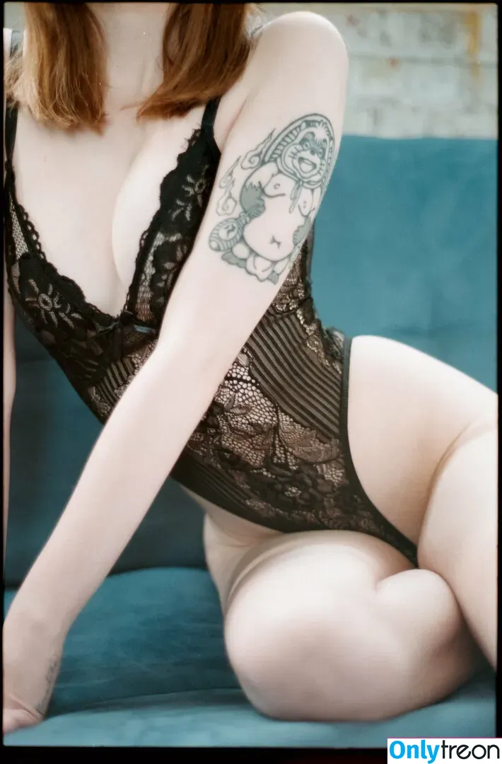 Rita Stark nude photo #0016 (RitaLolita / brattyrita / gwenfaerie / rita.stark / ritastark)