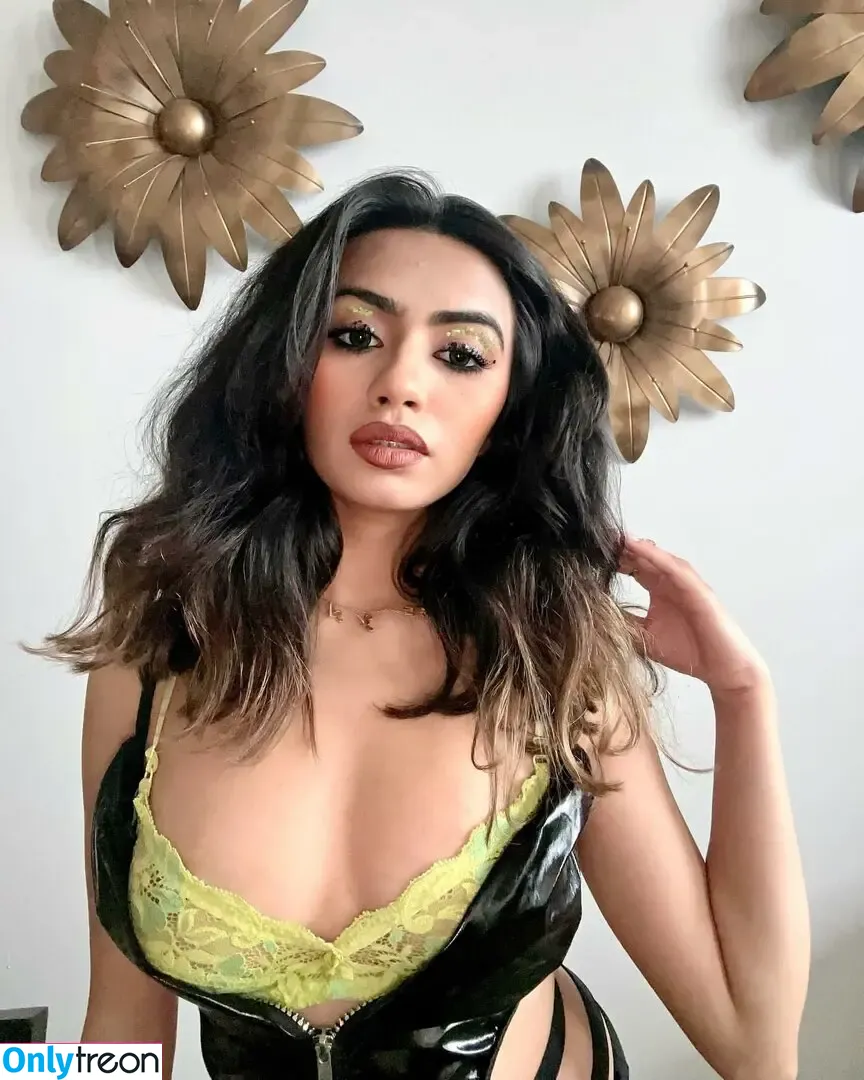 Riya Sharma nude photo #0025 (x.riyaaa)