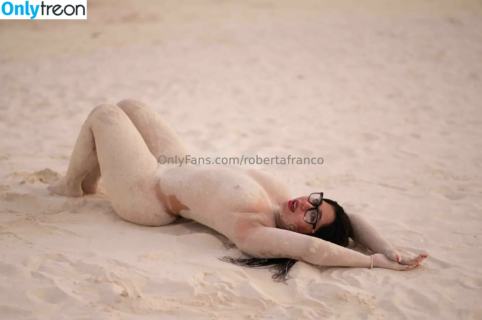 robertafranco nude photo #0094 (robertafranco__)