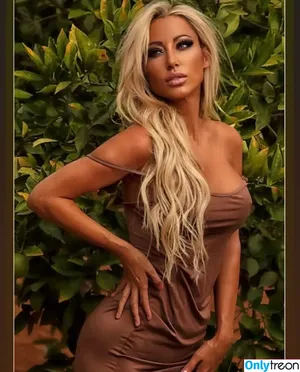 Robin Banks / Robin Grimshaw / Robin Raider / charlie dangerous / robinbanks_tt / tsrobinbanks nude photo #0176