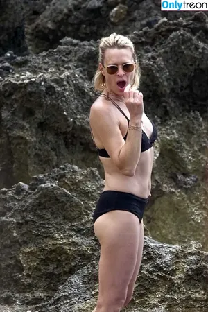Robin Wright / robingwright nude photo #0040