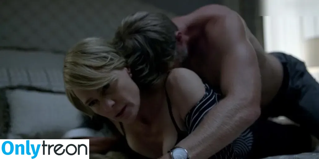 Robin Wright nude photo #0076 (robingwright)