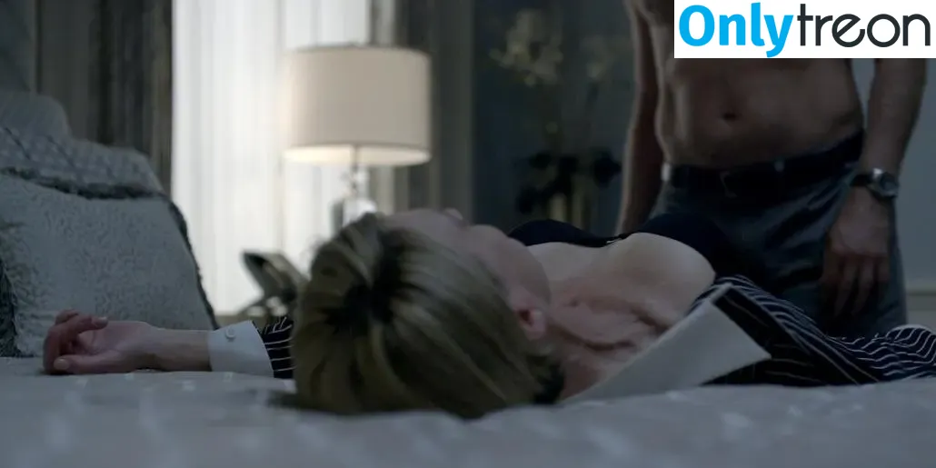 Robin Wright nude photo #0077 (robingwright)