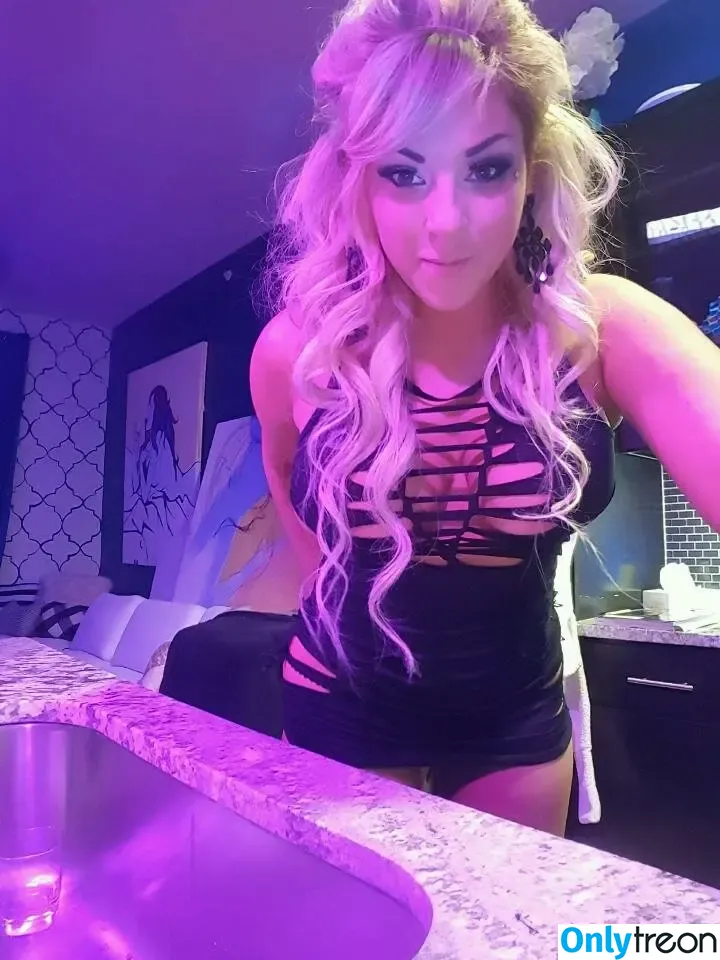Robyn Rylie Sin nude photo #0002 (Sex Worker / rileysin / robynrryle)