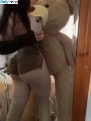 Robyn / robynsnotreal / rrr0byn / therealredrobyn nude photo #0658