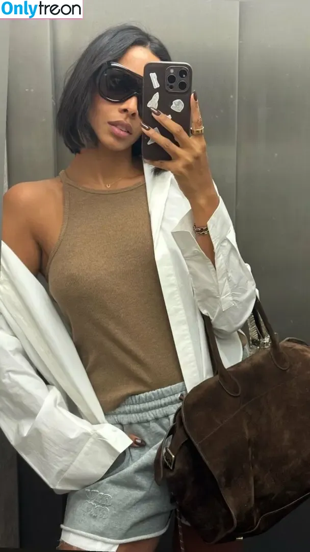 Rochelle Humes nude photo #0384 (rochellehumes)
