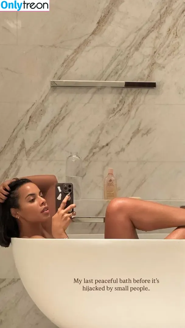 Rochelle Humes nude photo #0393 (rochellehumes)