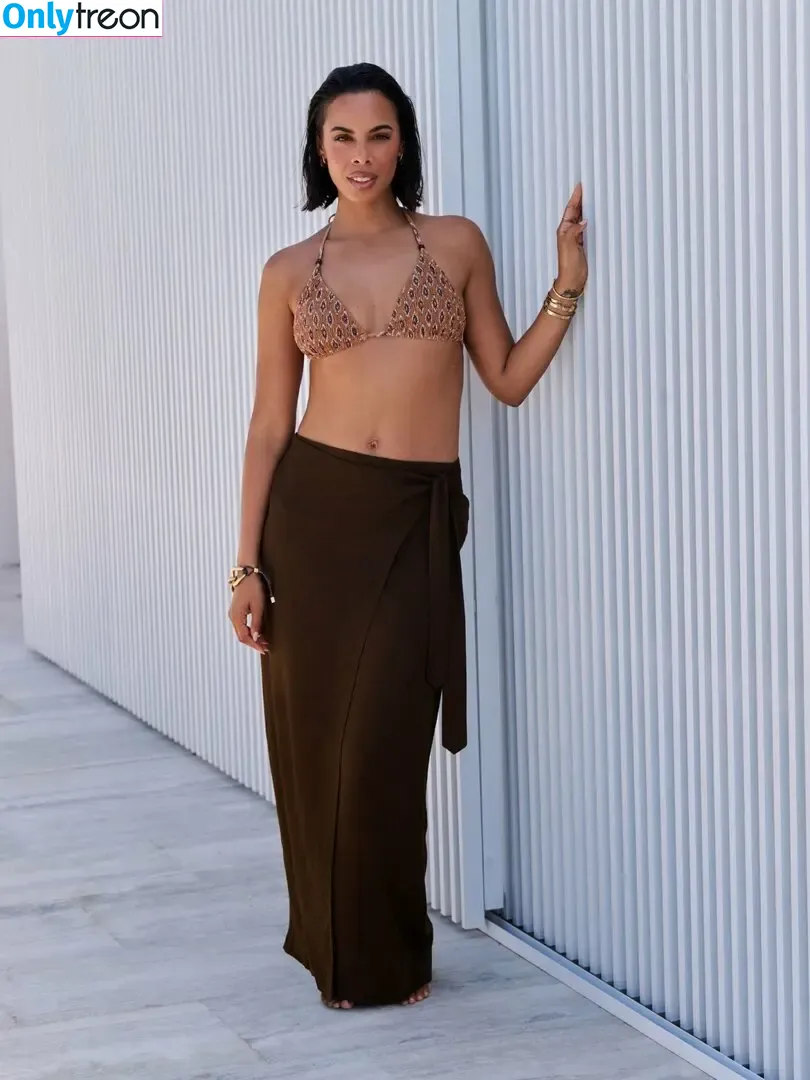 Rochelle Humes nude photo #0395 (rochellehumes)