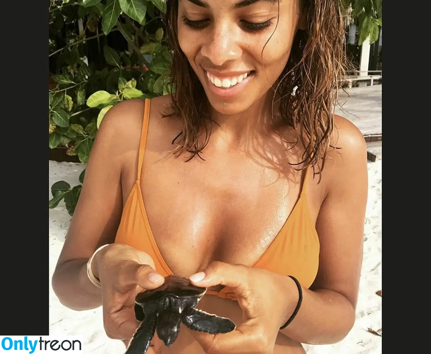 Rochelle Humes nude photo #0469 (rochellehumes)