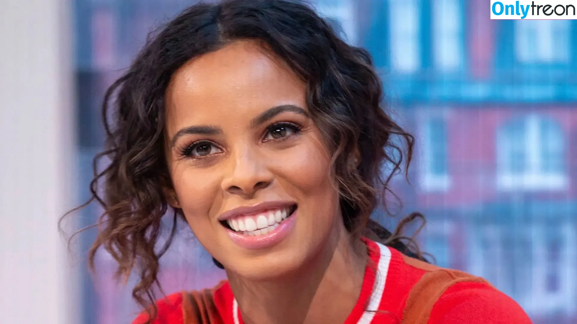 Rochelle Humes nude photo #0472 (rochellehumes)