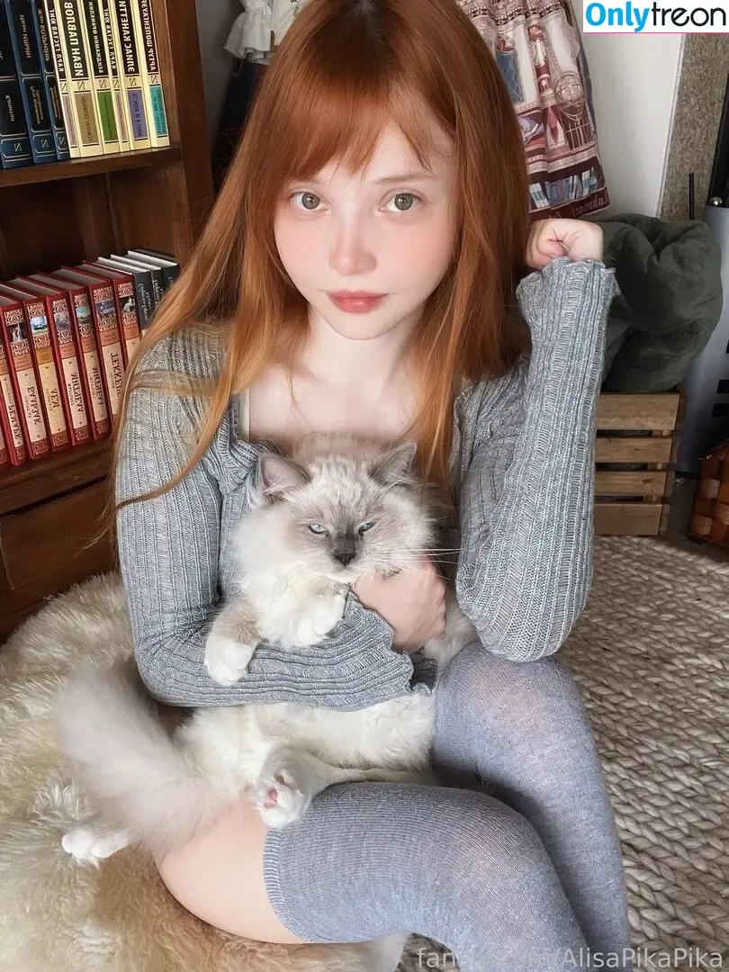 Rocksy Light nude photo #5910 (AlisaPikaPika / rocksylight)