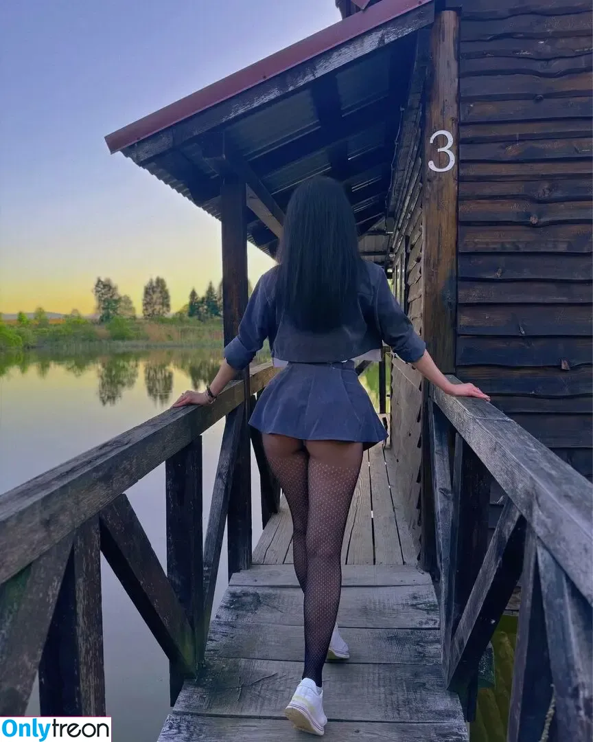 Roksana Holodova nude photo #0009 (777_roksana_777 / roksy / roksy777 / roksyholodova)