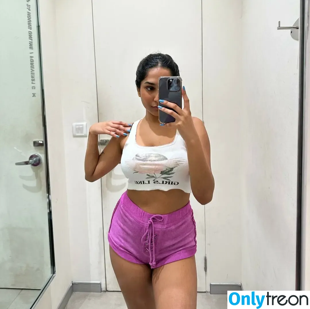 Roma Gawai nude photo #0043 (romagawai / romageo91)